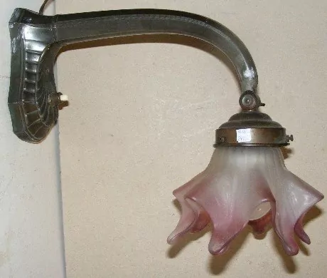 STAROŽITNÁ STOLNÍ LAMPA ELEKTRICKÁ NEBO NÁSTĚNNÁ