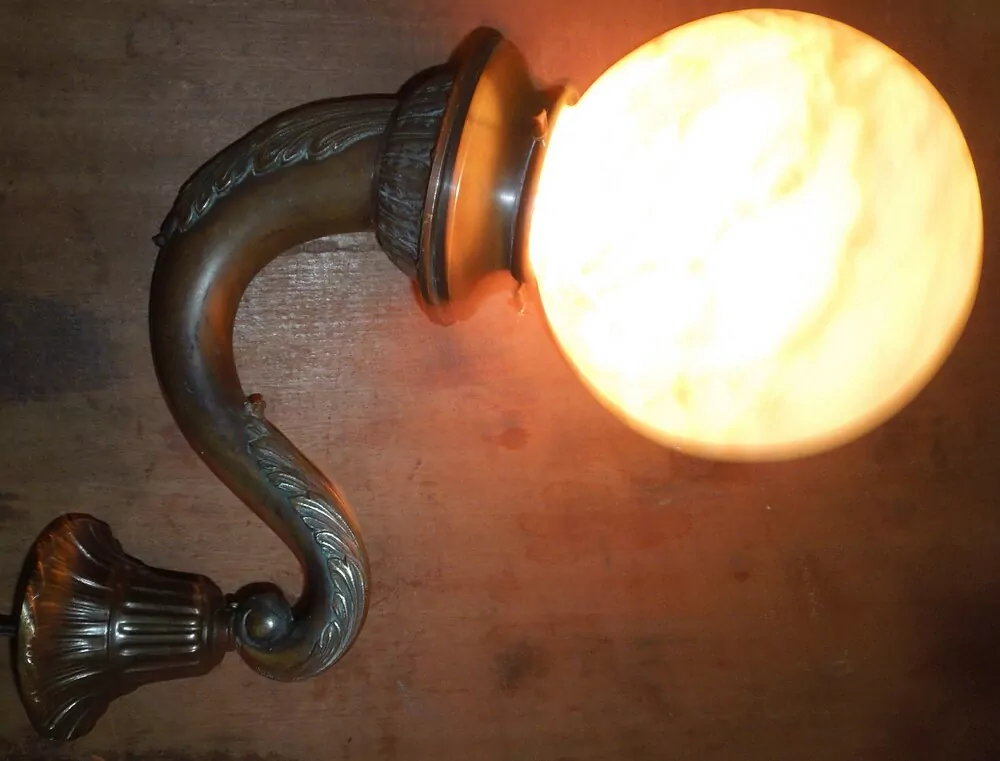 MOHUTNÁ LAMPA