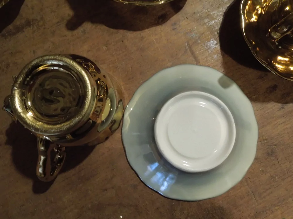 ČAJOVÁ PORCELÁNOVÁ SOUPRAVA ZLATÁ
