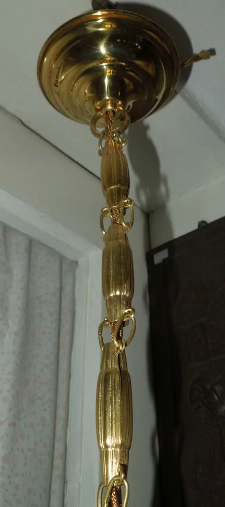 STARÝ LUSTR STÍNÍTKO