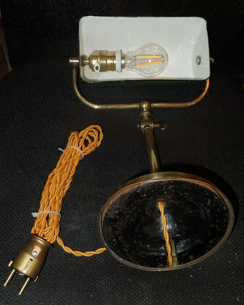 STAROŽITNÁ STOLNÍ LAMPA BANKOVNÍ ELEKTRICKÁ BANKÉŘKA