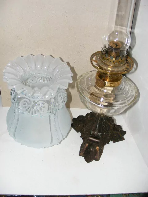 STAROŽITNÁ PETROLEJOVÁ LAMPA , PETROLEJKA