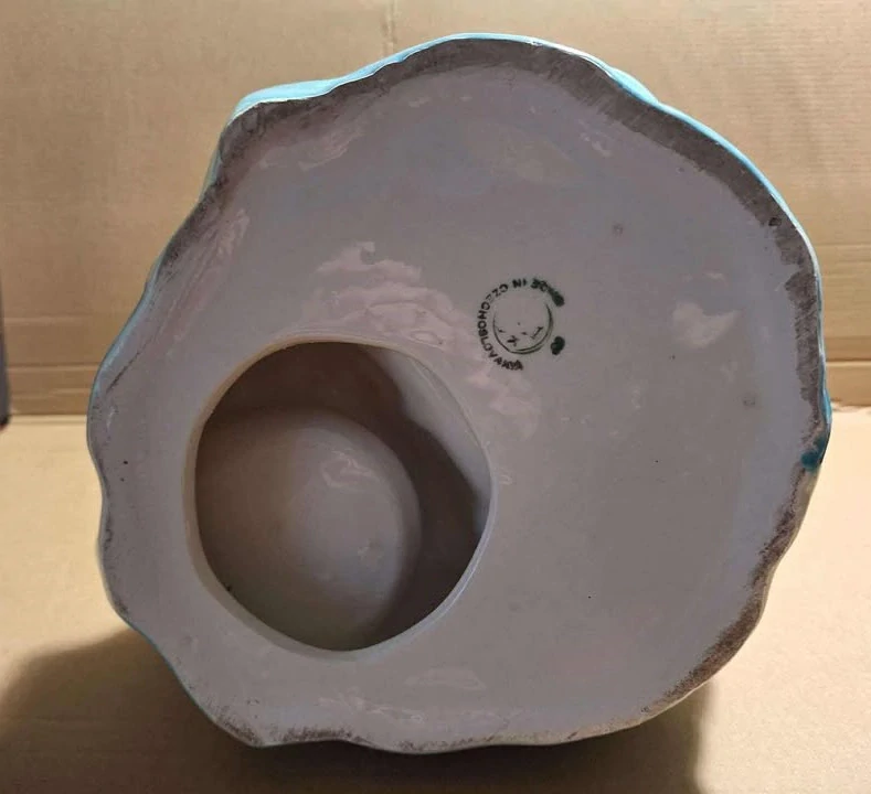 POPELNÍK LEDNÍ MEDVĚD - DITMAR URBACH