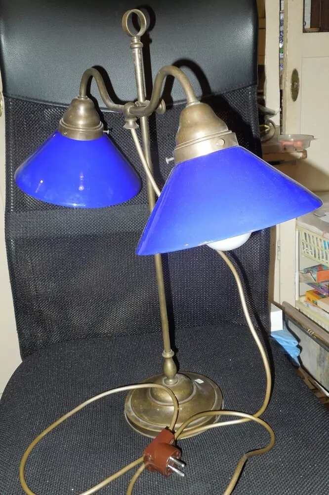 STAROŽITNÁ STOLNÍ LAMPA ELEKTRICKÁ 