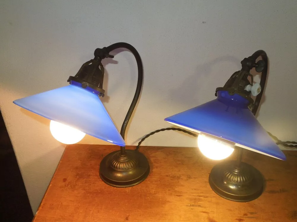 STAROŽITNÁ LAMPIČKA  2 KS  LAMPA STOLNÍ