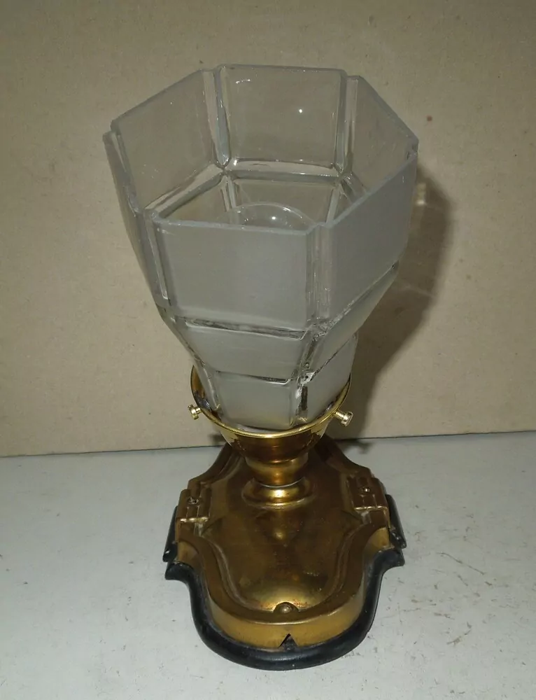  LAMPA NÁSTĚNNÁ LAMPIČKA 