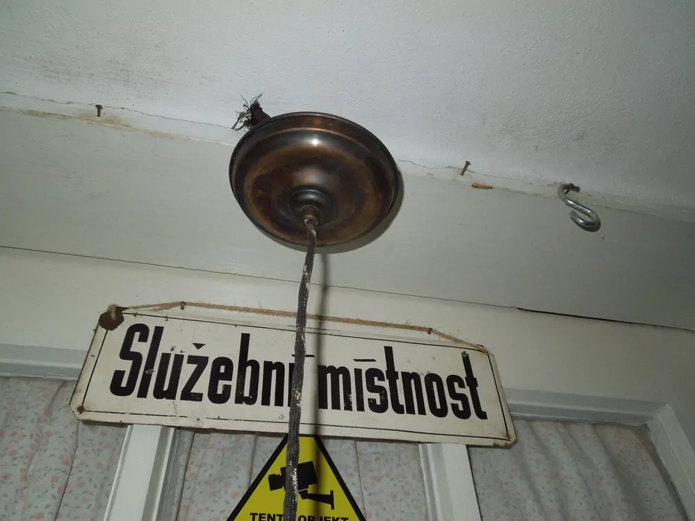 Lustr stahovací mosazný s původní elektřinou