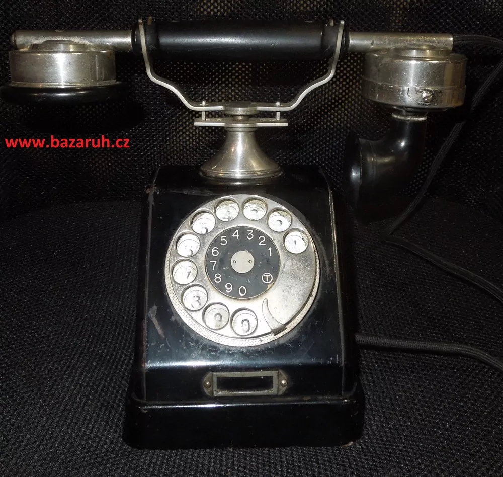STAROŽITNÝ TELEFON