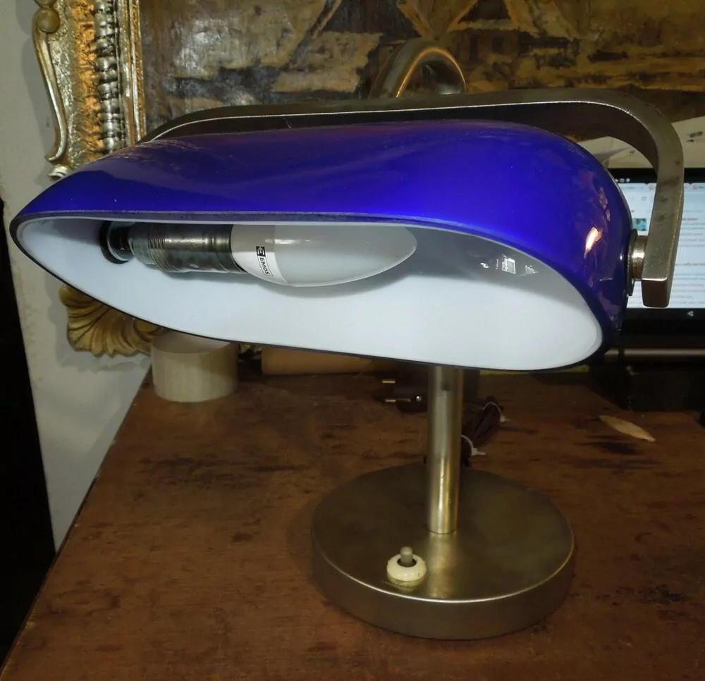 STAROŽITNÁ STOLNÍ LAMPA ELEKTRICKÁ BANKÉŘKA
