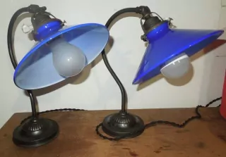 STAROŽITNÁ LAMPIČKA  2 KS  LAMPA STOLNÍ