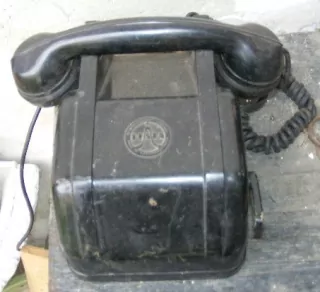STAROŽITNÝ TELEFON PĚKNÁ DEKORACE 