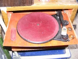 GRAMOFON 