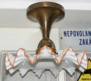 STROPNICE STARÝ 1 KS LUSTR STÍNÍTKO ŠIRM