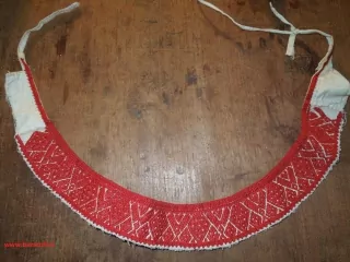 RUČNĚ VYŠÍVANÁ FORMA PÁSEK Z FĚRTOCHU