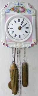 HODINY PORCELÁNKY , PORCELÁNOVÉ NA ZEĎ STAROŽITNÉ 