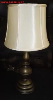 STOLNÍ MOSAZNÁ LAMPA ELEKTRICKÁ
