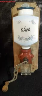 STAROŽITNOST MLÝNEK KAFEMLÝNEK KÁVOMLÝNEK  POMNĚNKY